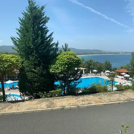 Lovely Two Bedroom Santa Marina Apartment *
