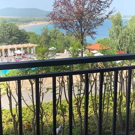 Lovely Two Bedroom Santa Marina Apartment Sozopol